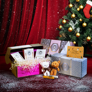 Makeup Gift Set vs Beauty Hamper: Which Gift Feels Better?